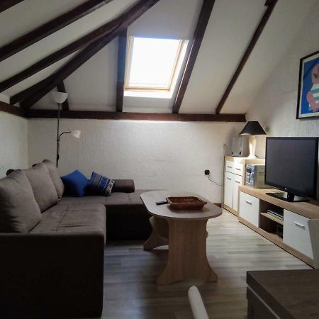 Apartman Slava Tisno Extérieur photo