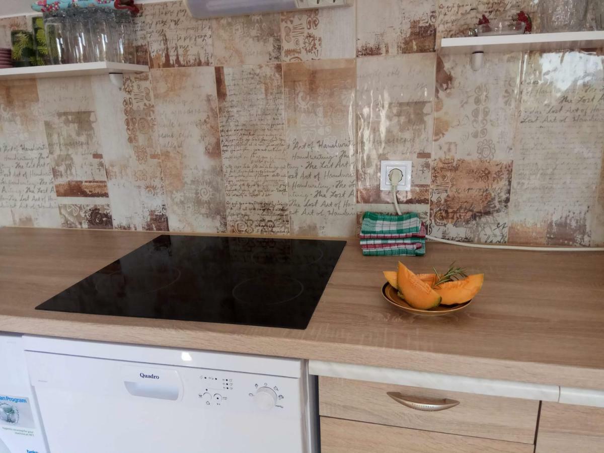 Apartman Slava Tisno Extérieur photo